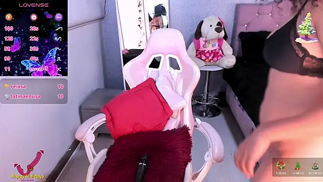 Snapshot of Kenia_tompson01 chatting on 12.19.24 Kenia tompson01 online show from 12.19.24