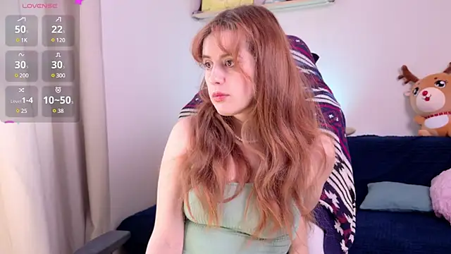 Snapshot of Lisa_sweetheels chatting on 02.11.25 Lisa sweetheels online show from 02.11.25