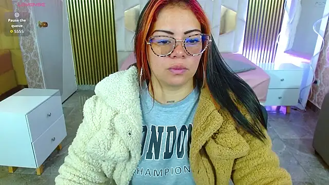 martinna tay online show from 11.18.25