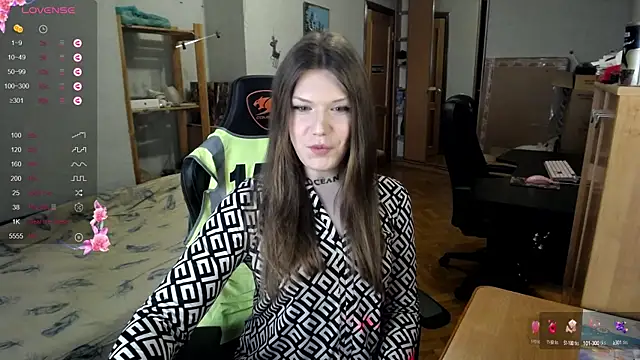 Snapshot of MicheleDoll chatting on 12.02.24 MicheleDoll online show from 12.02.24