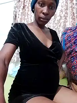 LOVELY-2BERRY online show from 01.12.26