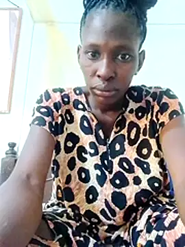 LOVELY-2BERRY online show from 02.13.26