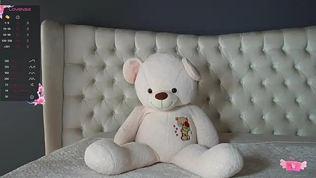 Snapshot of nichole_bree_ chatting on 02.27.25 nichole bree  online show from 02.27.25