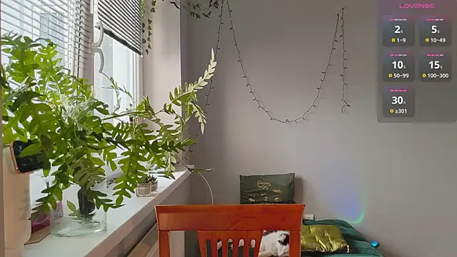 Snapshot of monlight__dana chatting on 01.27.25 monlight  dana online show from 01.27.25