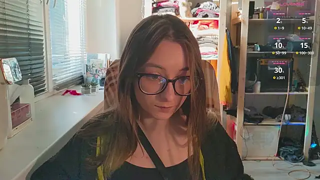 Snapshot of monlight__dana chatting on 02.12.25 monlight  dana online show from 02.12.25