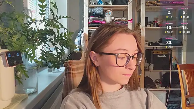 Snapshot of monlight__dana chatting on 02.14.25 monlight  dana online show from 02.14.25