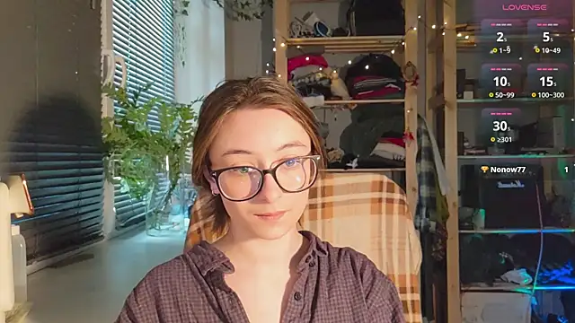 Snapshot of monlight__dana chatting on 03.16.25 monlight  dana online show from 03.16.25