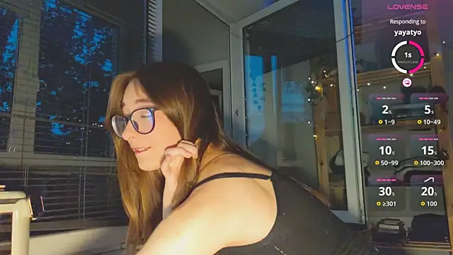 Snapshot of monlight__dana chatting on 09.08.25 monlight  dana online show from 09.08.25