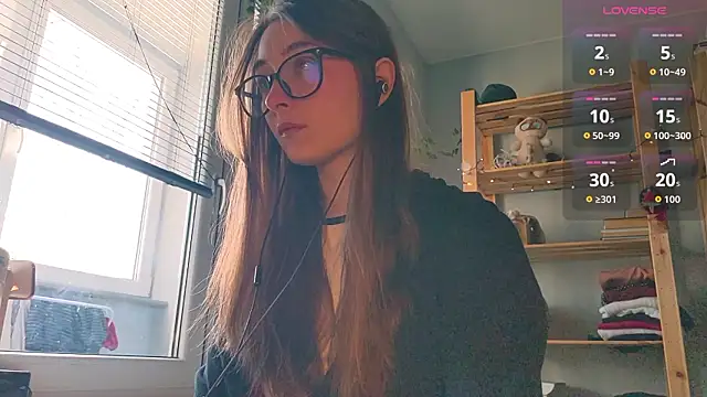 Snapshot of monlight__dana chatting on 03.27.26 monlight dana online show from 03.27.26