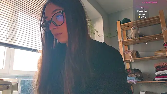 Snapshot of monlight__dana chatting on 03.27.26 monlight dana online show from 03.27.26