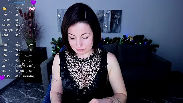 Snapshot of Emily_Midlton chatting on 01.07.25 Emily Midlton online show from 01.07.25