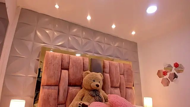 Charlotte Ice1 online show from 03.28.26