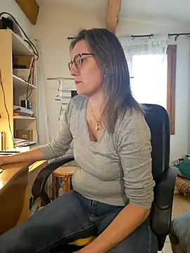 SpiceLea online show from 12.11.24