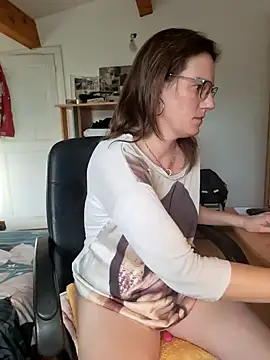 SpiceLea online show from 02.01.25