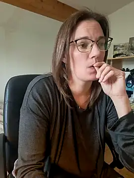 SpiceLea online show from 02.27.25