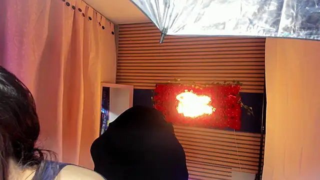 rosse 2504 online show from 10.28.25