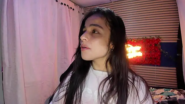 Snapshot of rosse_2504 chatting on 02.09.26 rosse 2504 online show from 02.09.26