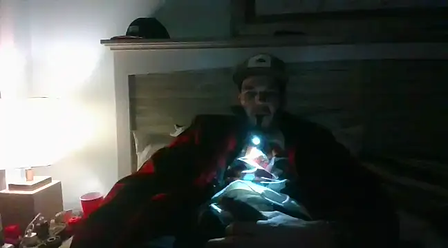 Snapshot of LongDongDaddy302 chatting on 12.08.24 LongDongDaddy302 online show from 12.08.24