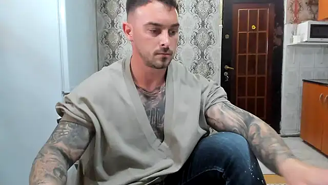 Snapshot of Jonmusclemaster chatting on 06.01.26 Jonmusclemaster online show from 06.01.26