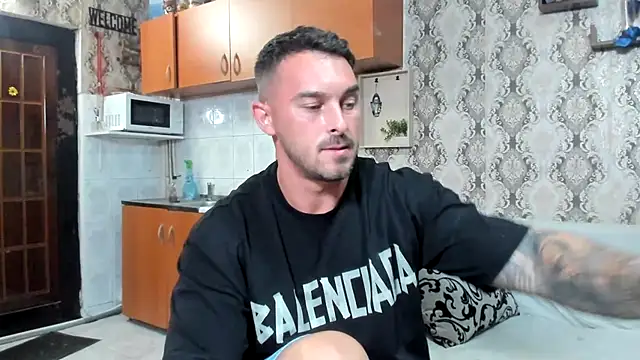 Snapshot of Jonmusclemaster chatting on 07.19.26 Jonmusclemaster online show from 07.19.26
