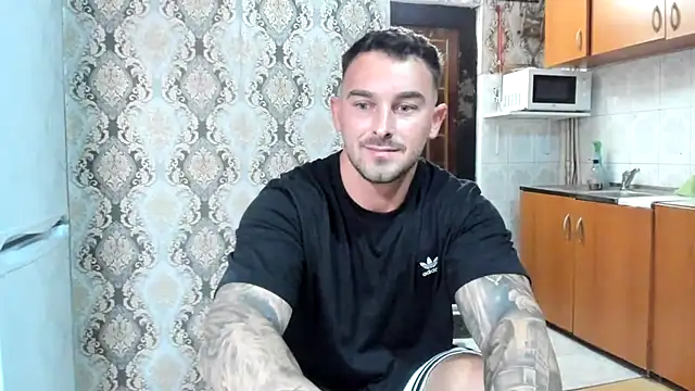 Snapshot of Jonmusclemaster chatting on 07.30.26 Jonmusclemaster online show from 07.30.26