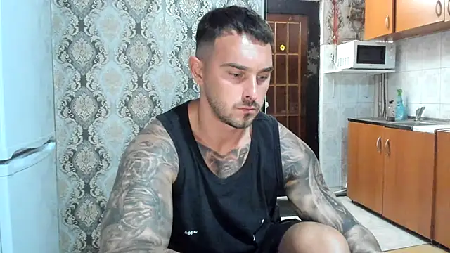 Snapshot of Jonmusclemaster chatting on 08.01.26 Jonmusclemaster online show from 08.01.26