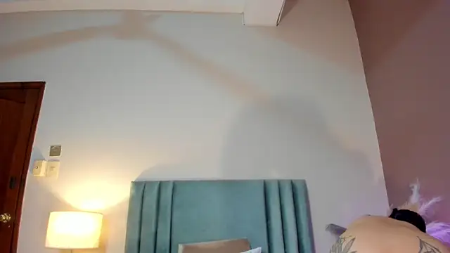 AlissaNix online show from 02.25.26