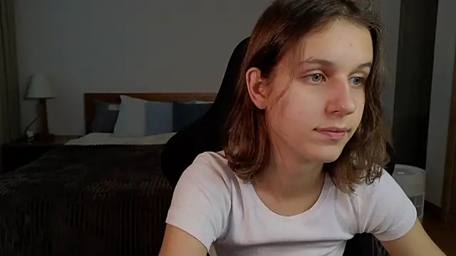 VanessaBayer2 online show from 03.17.25