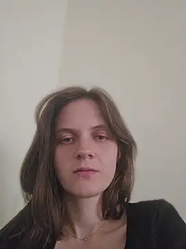Snapshot of EllieDay chatting on 06.14.26 EllieDay online show from 06.14.26
