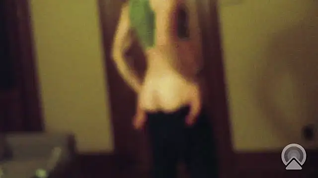 Snapshot of her4life chatting on 09.19.25 her4life online show from 09.19.25