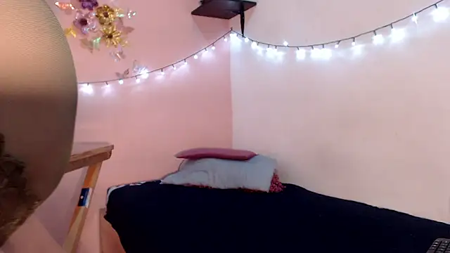 Snapshot of nicollejordan1 chatting on 08.01.26 nicollejordan1 online show from 08.01.26
