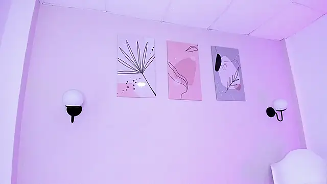 Snapshot of GENNESIS_LOVE chatting on 12.13.24 GENNESIS LOVE online show from 12.13.24