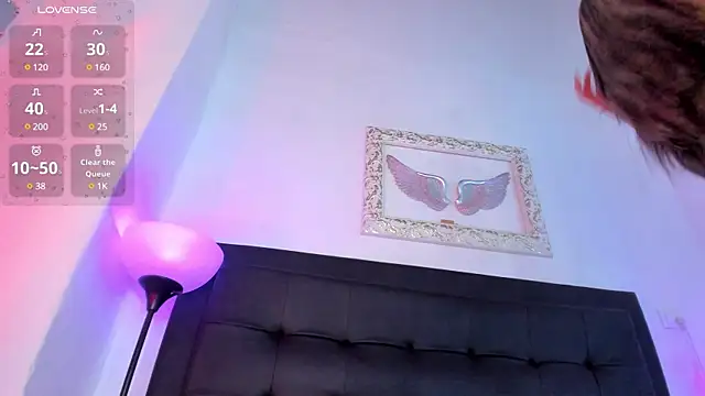 Mia 222 online show from 02.26.25