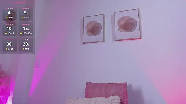 Mia 222 online show from 09.30.25