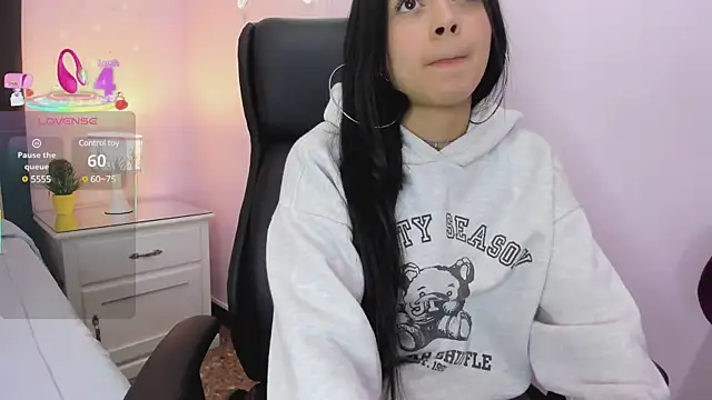 HannaClarrk  online show from 03.12.25