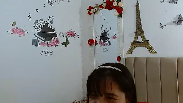 Sexylove 1977 online show from 12.14.24