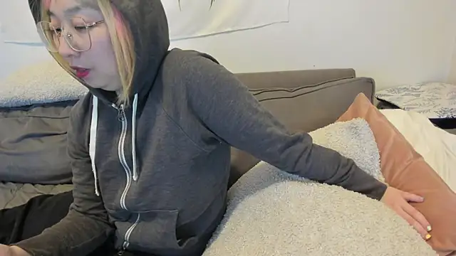 luxgray online show from 12.13.24