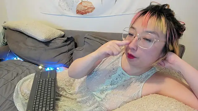 luxgray online show from 12.25.24