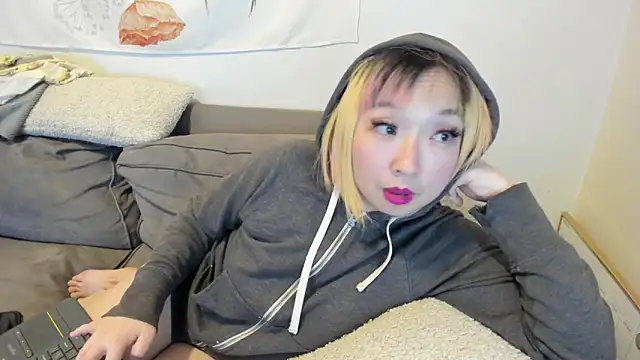 luxgray online show from 02.17.25