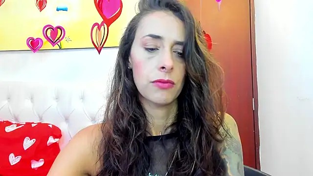 Snapshot of ScarletKings chatting on 02.06.25 ScarletKings online show from 02.06.25