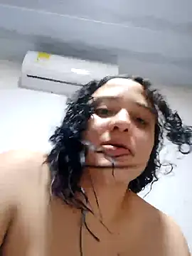 Snapshot of Liancy chatting on 02.17.26 Liancy online show from 02.17.26