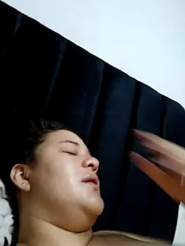 Snapshot of Liancy chatting on 02.18.26 Liancy online show from 02.18.26