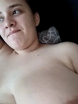 Snapshot of Liancy chatting on 02.22.26 Liancy online show from 02.22.26