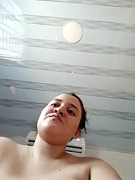 Snapshot of Liancy chatting on 03.01.26 Liancy online show from 03.01.26