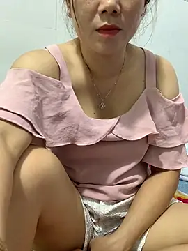 Snapshot of Baby-bigtits chatting on 02.26.25 Baby-bigtits online show from 02.26.25