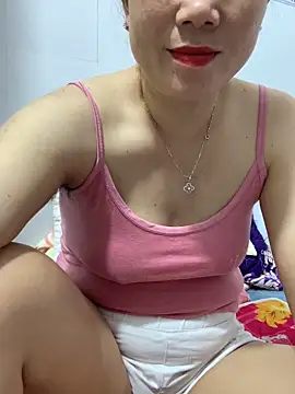 Snapshot of Baby-bigtits chatting on 03.01.25 Baby-bigtits online show from 03.01.25