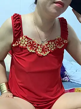 Snapshot of Baby-bigtits chatting on 03.07.25 Baby-bigtits online show from 03.07.25