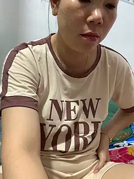 Snapshot of Baby-bigtits chatting on 09.22.25 Baby-bigtits online show from 09.22.25