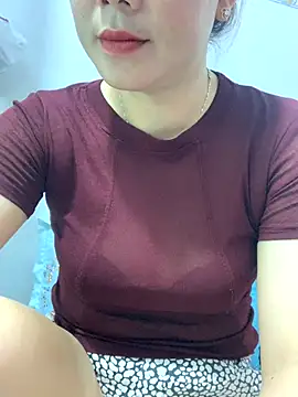 Snapshot of Baby-bigtits chatting on 10.07.25 Baby-bigtits online show from 10.07.25