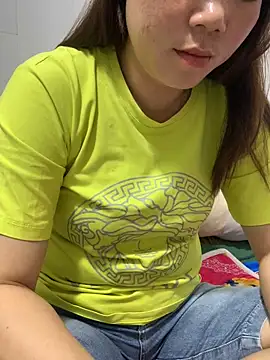 Snapshot of Baby-bigtits chatting on 10.16.25 Baby-bigtits online show from 10.16.25